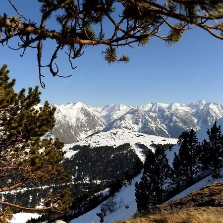 Les Trois Domaines S2 * Ax-les-Thermes